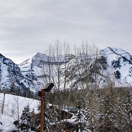 Log Cabin On The Stream Sundance, Utah Екстер'єр фото