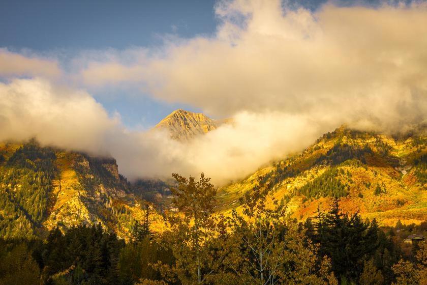 Log Cabin On The Stream Sundance, Utah Екстер'єр фото